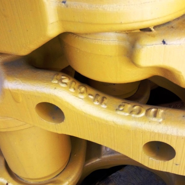 Звено Komatsu D65 (Комацу)