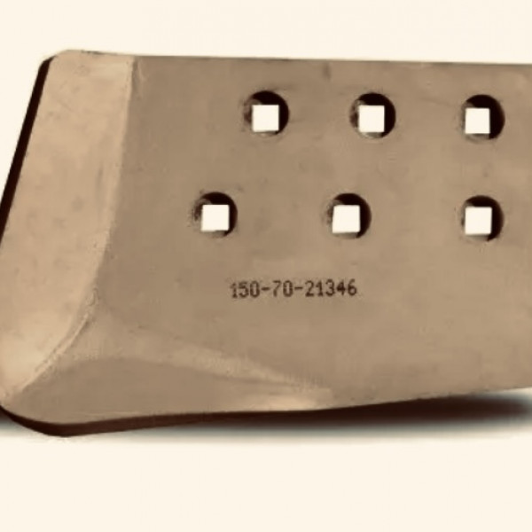 Нож боковой правый 150-70-21346 Komatsu D85