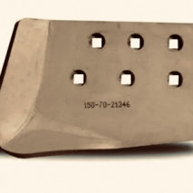 Нож боковой правый 150-70-21346 Komatsu D85