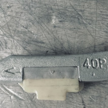 Палец+фиксатор 40P